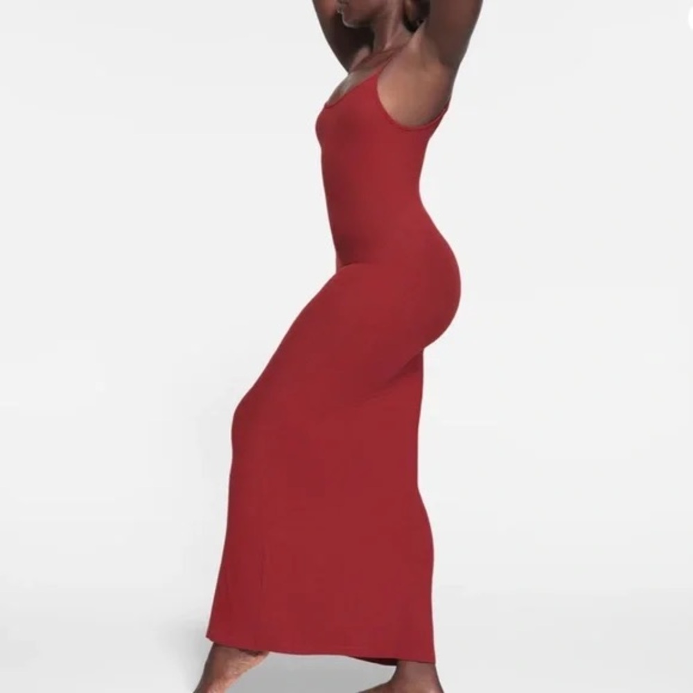 RARE skims brick red soft lounge dress - Picture 5 of 6